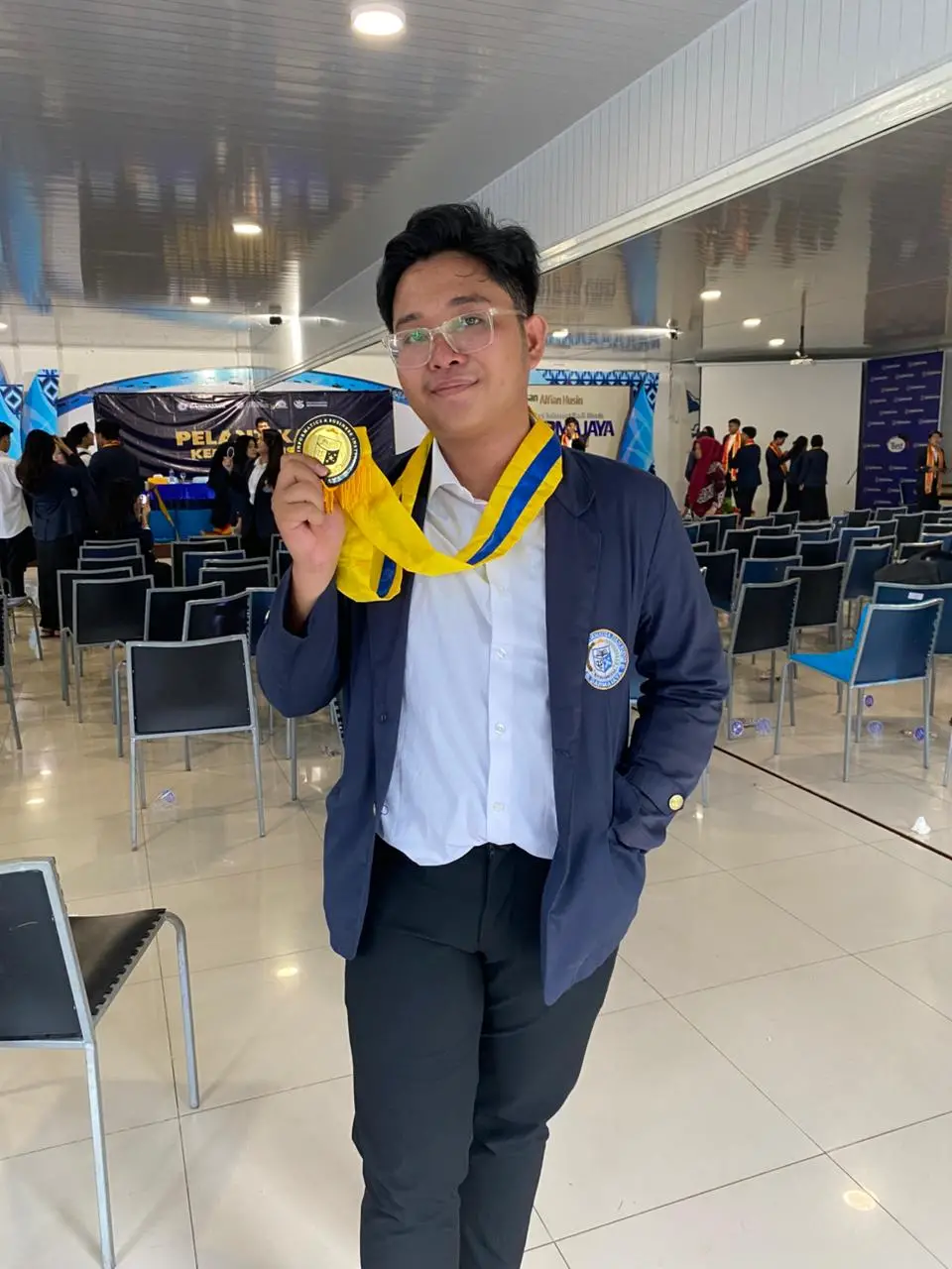 Perlindungan Data Pribadi di Indonesia: Antara Urgensi Keamanan Digital dan Tantangan Penegakan Hukum  Oleh: M. Fakri Amar dan Reynaldi Nursando