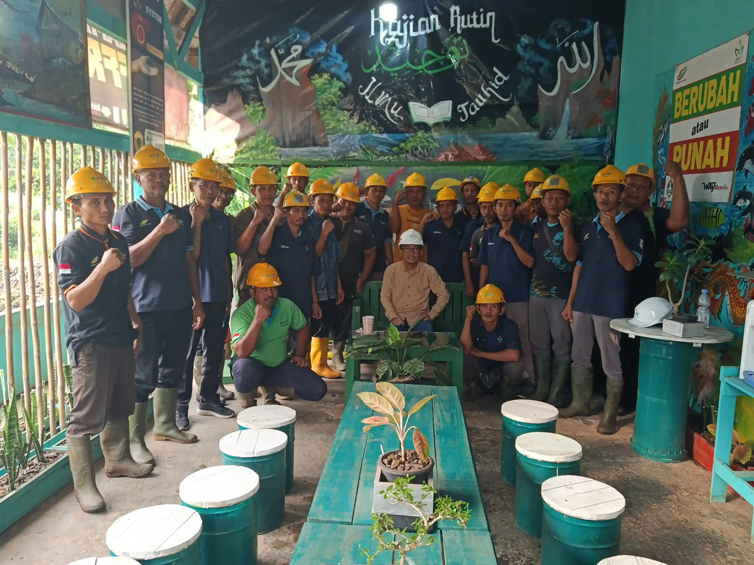 Apel dan Doa Pagi PTPN I (Persero) Regional 7 Kebun Way Berulu: Memperkuat Budaya 3 On 3 Nusantara EntrePlanters dan Semangat Berbagi Kebaikan