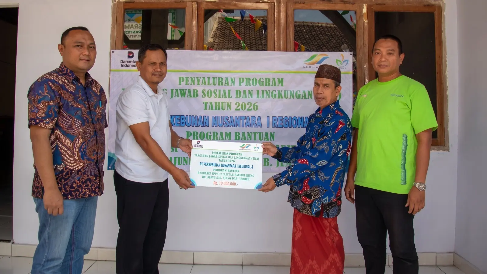 PTPN I Regional 5 Dukung Renovasi Mushalla Jember