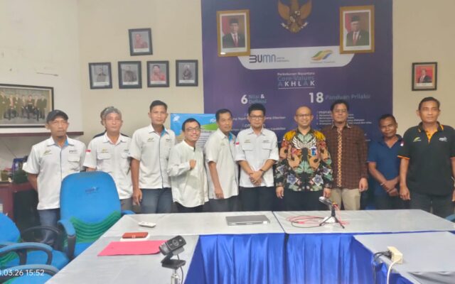 Foto bersama Bank-BRI, Manajer,TUK, Bendahara Koperasi & Debitur PTPN I Regional 7 Unit Way Berulu