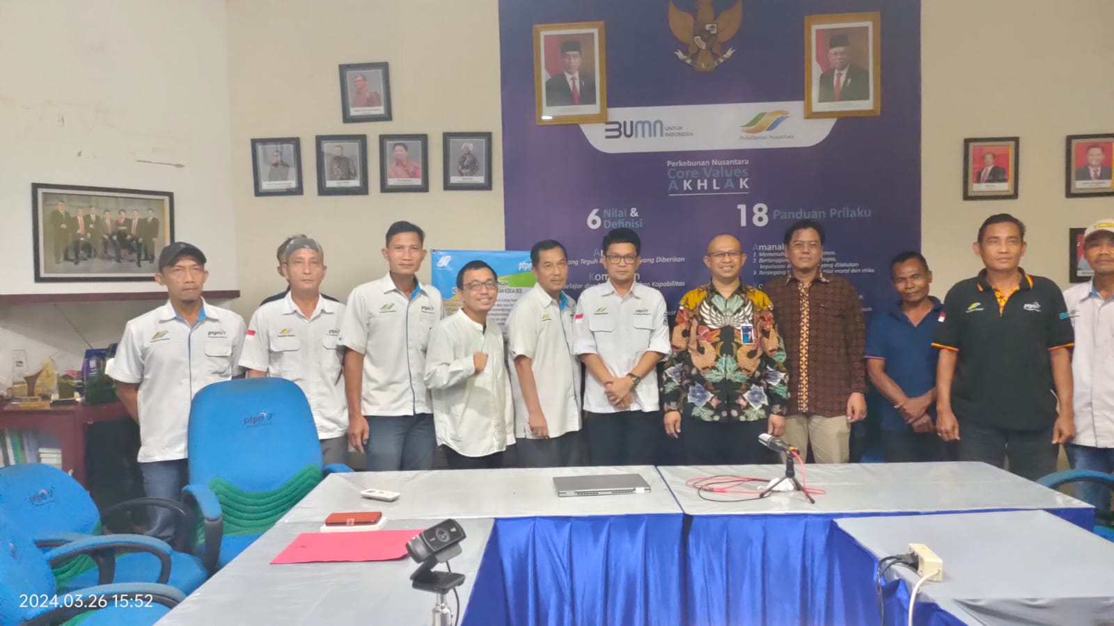 Foto bersama Bank-BRI, Manajer,TUK, Bendahara Koperasi & Debitur PTPN I Regional 7 Unit Way Berulu